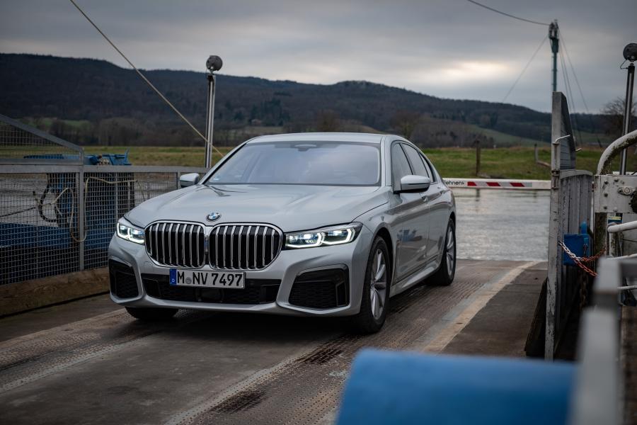  BMW 730d xDrive M Sport (G11) 2019 года  (WW) (фото 10 из 18)